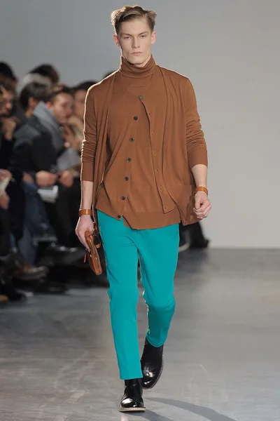 Look 20
